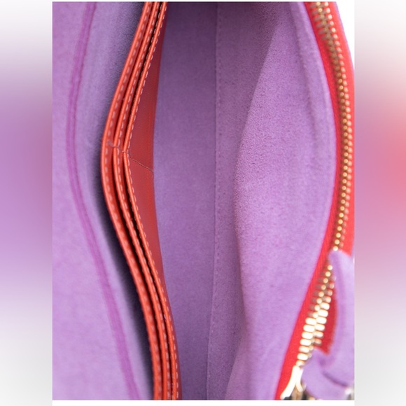 💜 Clare V suede shoulder crossbody 💜 - Picture 5 of 6